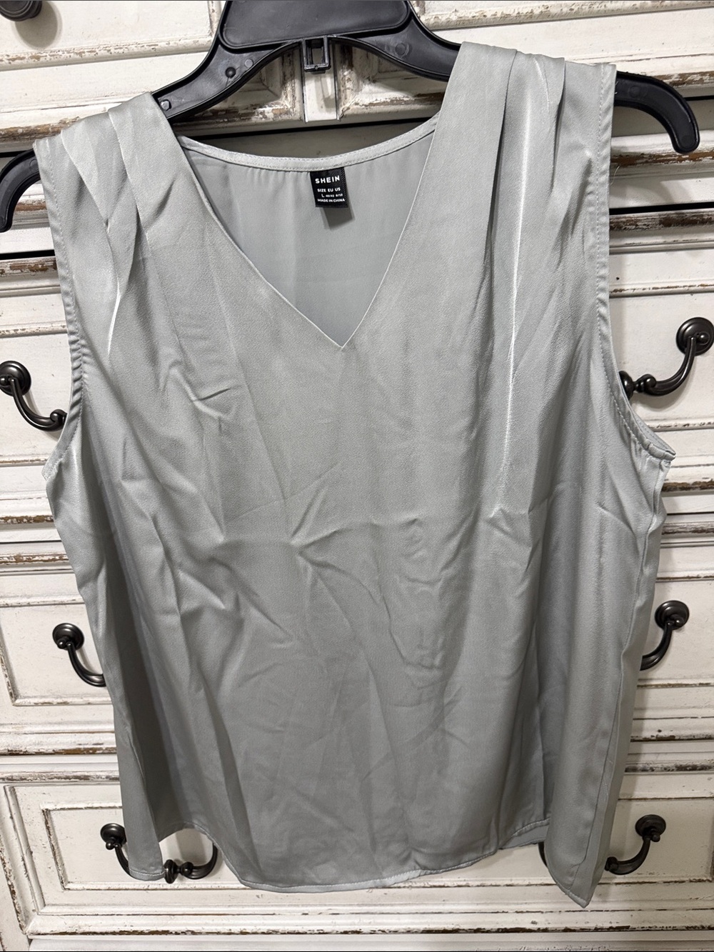 SHEIN large Silver V-Neck Sleeveless Camisole